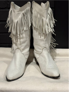 Women's Dingo White Fringe Cowboy & Western Boots size 9
